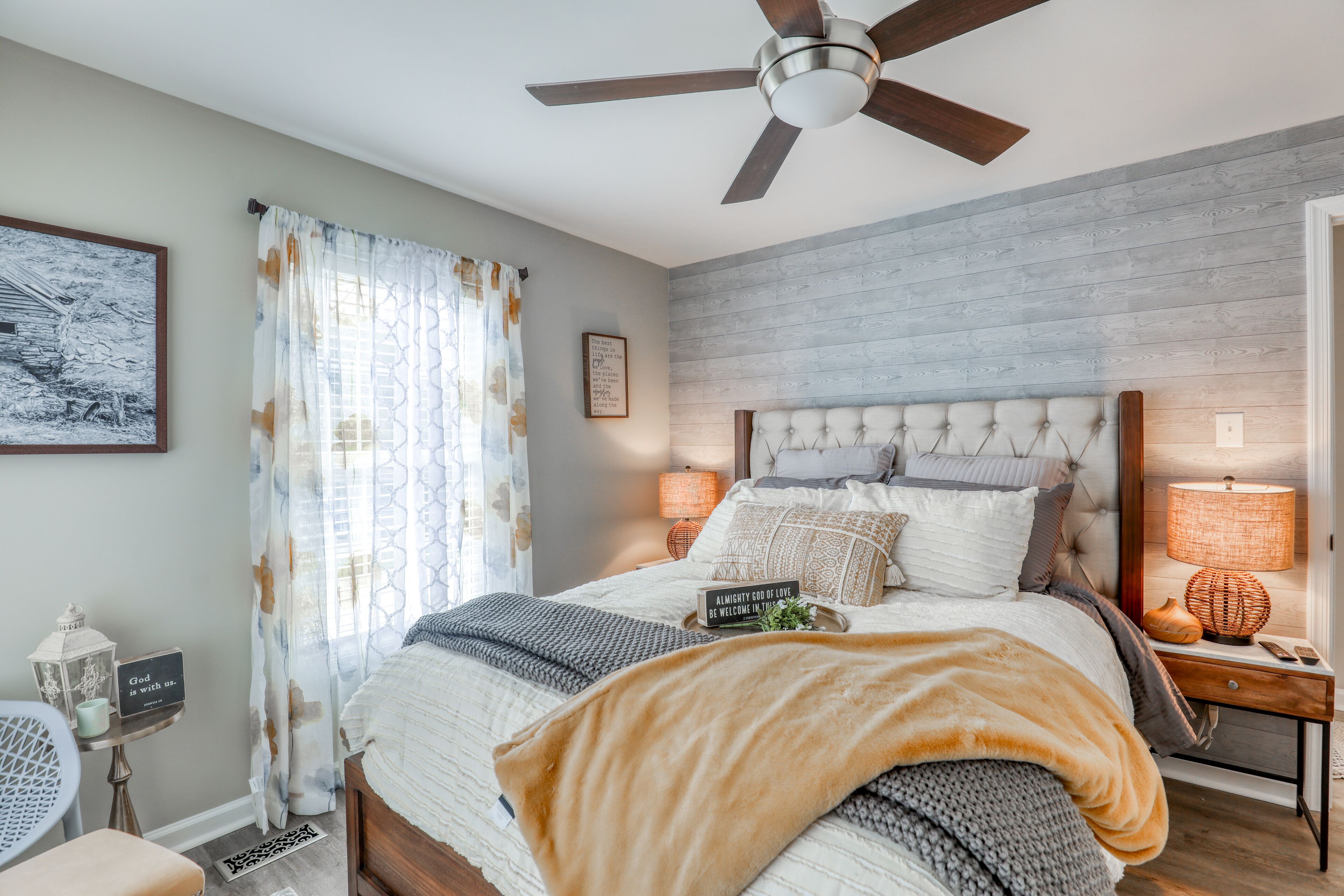 2 soveværelser, skrivebord, gratis Wi-Fi, sengetøj