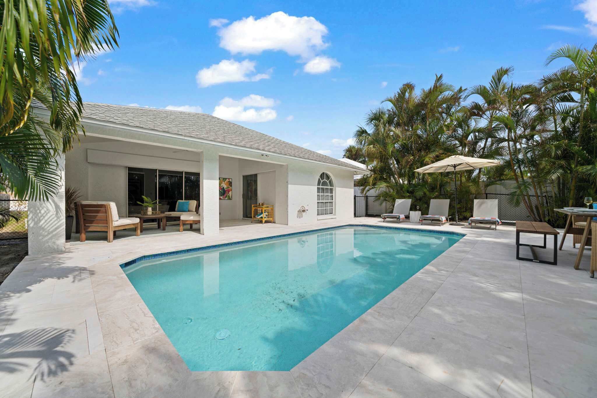 Piscine extérieure, piscine chauffée