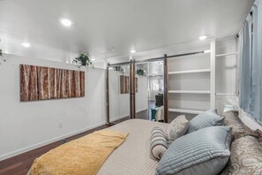 1 chambre, fer et planche à repasser, Wi-Fi gratuit, draps fournis