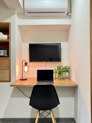 標準客房 | 書桌、筆電工作空間、熨斗/熨衣板、免費無線上網