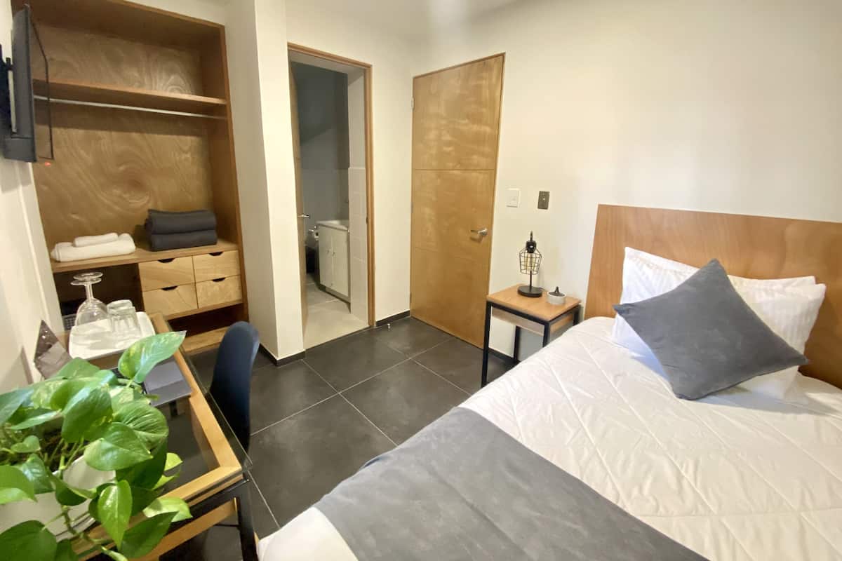 Chambre Majestueuse | 1 chambre, bureau, espace de travail pour ordinateur portable