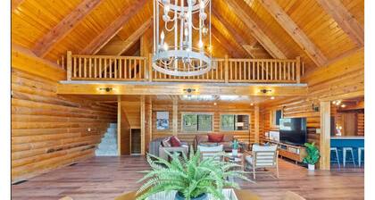 Large Reunion Cabin By Lake And National Parks!