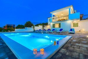 A heated pool - Villa Serenity - Silence, view and heated pool by MyWaycation (Supetar)