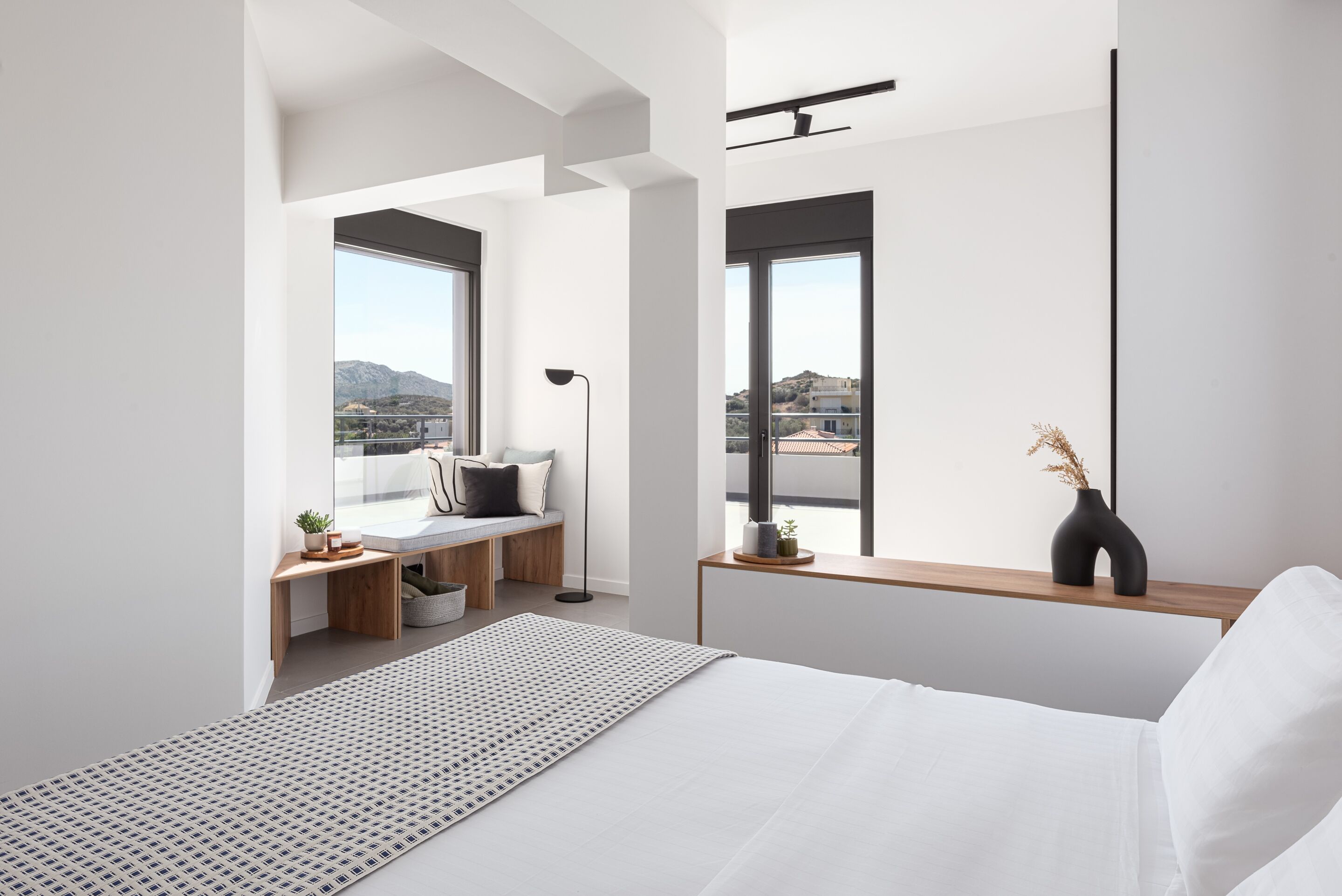 Signature Apartment, 1 Queen Bed with Sofa bed, Balcony, Sea View | 1 bedroom, in-room safe, desk, laptop workspace