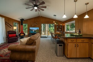 Télévision, cheminée