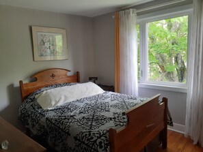 4 عدّة غرف نوم ومكواة/لوح كي وواي فاي مجانًا وملاءات أسرّة