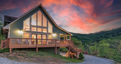 Views, Game room, Hot-Tub, Fire Pit, 10 Beds