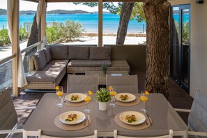 Outdoor dining - Beachfront Sunset Villa (Brodarica)