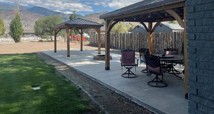 Beautiful Monroe Home on Paiute trail by Mystic Hot Springs ATV, flyers landing