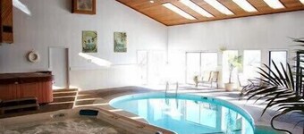 Amazing 2 Bed 2 Bath Condo on the Lake just Updated