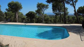 Piscine extérieure, piscine chauffée