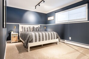 3 habitaciones, escritorio, tabla de planchar con plancha y wifi gratis 
