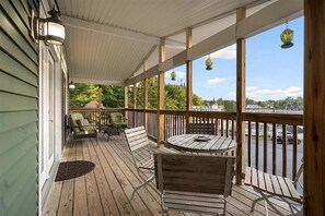 Outdoor dining - Steamboat Lodge, Old Forge lake front location, close to Water Safari (Old Forge)