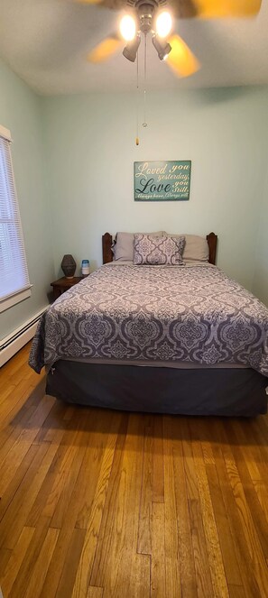 4 bedrooms, WiFi, bed sheets