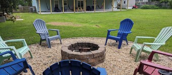 Cozy Home in Central Morehead 5min. from the Beach