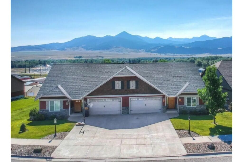 NEW in 2022 with more than a View, Cozy 3bd/2ba, Yellowstone.