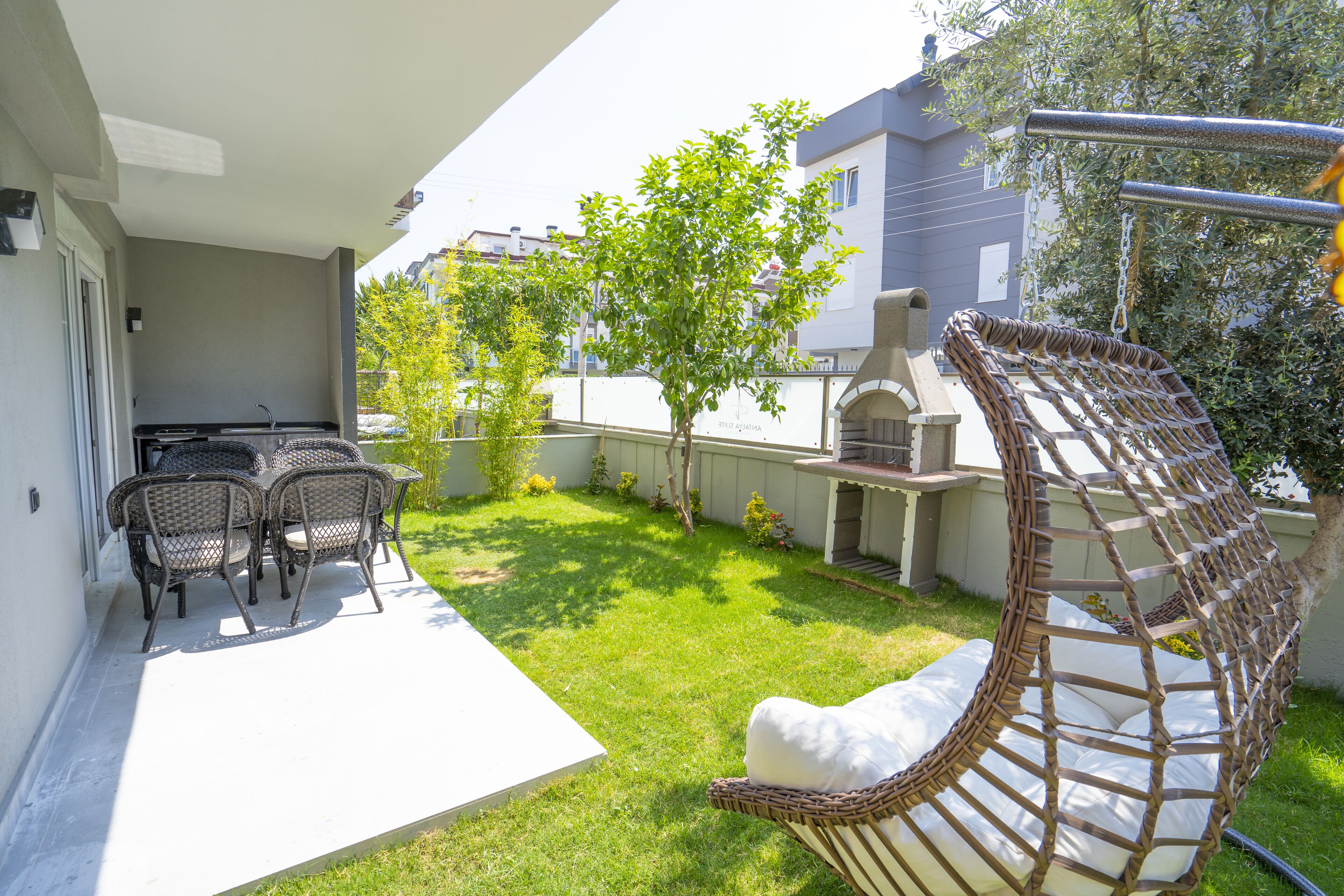 garden deluxe room with jacuzzi | 1 bedroom, premium bedding, minibar, in-room safe