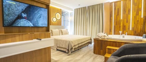 Elegance Deluxe with Jacuzzi