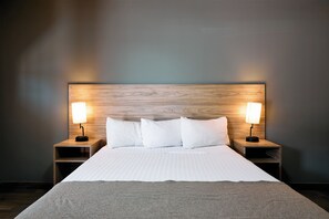 Individually furnished, desk, laptop workspace, iron/ironing board - Hotel Dunas (Ciudad Juárez)