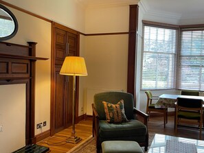 Smart TV, fireplace - Beautiful spacious classic apartment close to St Andrews Chamionship course (St Andrews)