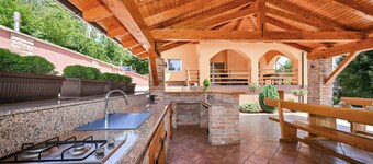 Gorgeous home in Globocec Ludbrecki