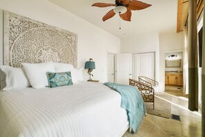 3 bedrooms, desk, iron/ironing board, WiFi