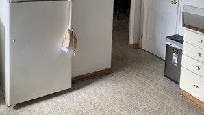 Unclassified image, 5 of 5, button - Delightful Pvt Rooms...by Great Northern Mall (Clay)