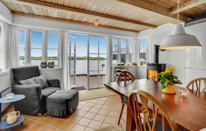Dining - Beautiful home in Frøstrup with sauna (Frøstrup)