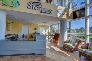 Lobby sitting area - Sterling Reef Unit 1005 by Forehand Rentals (Panama City Beach)