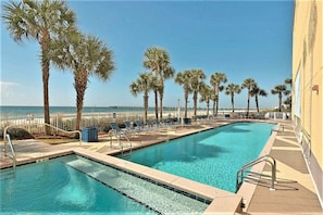 Outdoor pool - Sterling Reef Unit 1005 by Forehand Rentals (Panama City Beach)