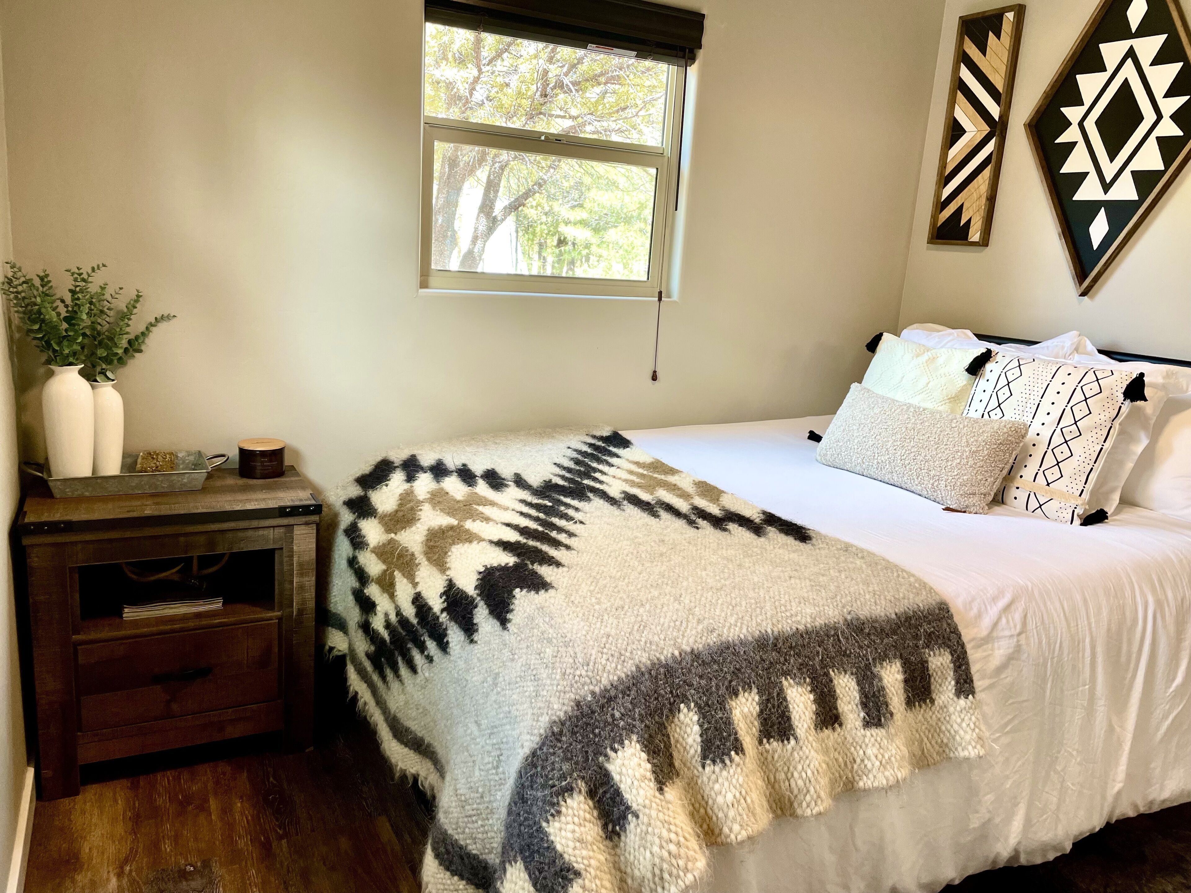 2 quartos, berço de viagem, Wi-Fi de cortesia, roupa de cama
