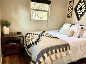 2 bedrooms, travel crib, free WiFi, bed sheets