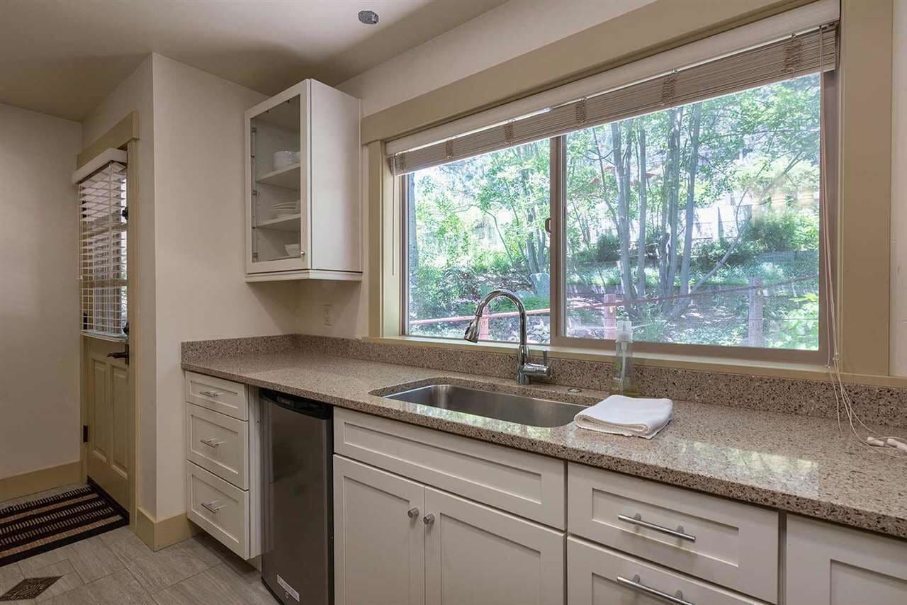 雪櫃、微波爐、焗爐、爐具