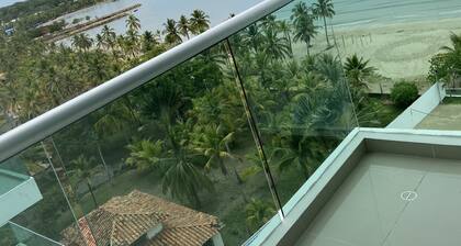 Beautiful apartment with balcony and oceanfront view in Coveñas.