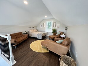 3 bedrooms, desk, free WiFi, bed sheets