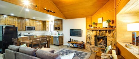 TV, fireplace, DVD player