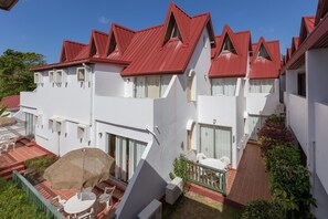 Exterior - Cozy loft in Tropical Paradise within walking distance to the beach! (Crown Point)