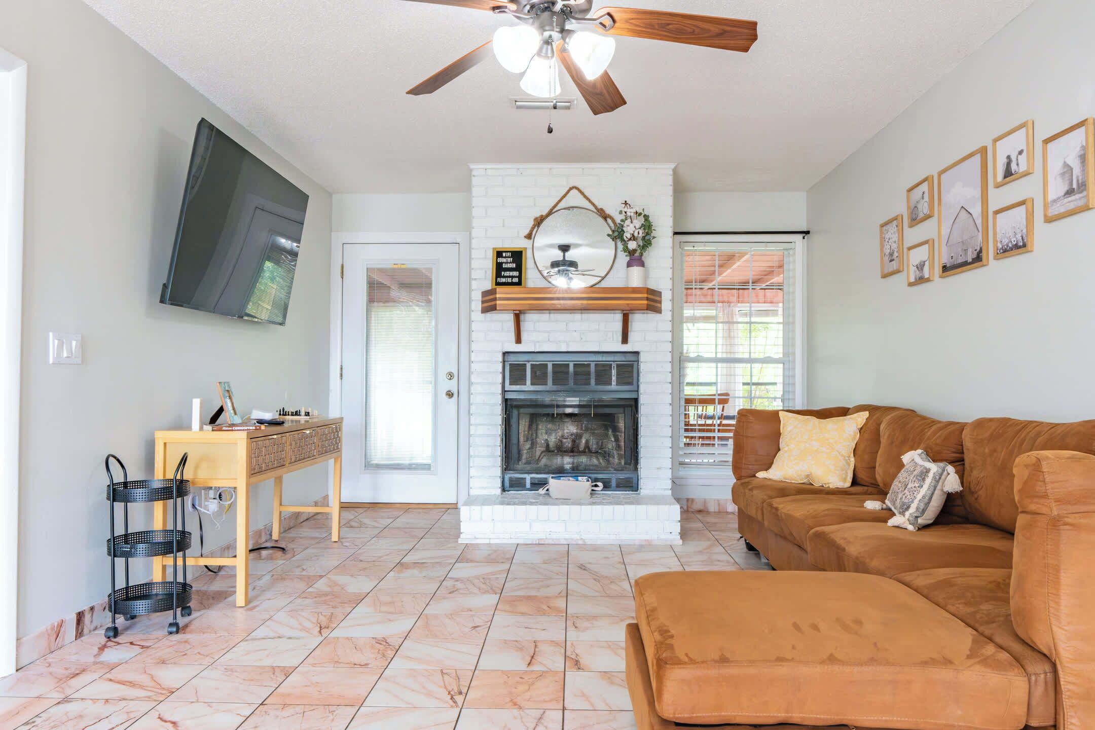 Smart TV, fireplace, offices