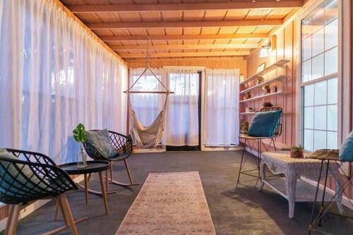 Pet-Friendly 4BR w/ Huge Fenced Yard- Near Rucker