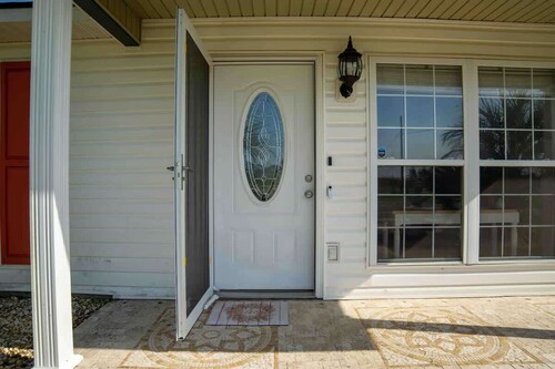 Pet-Friendly 4BR w/ Huge Fenced Yard- Near Rucker