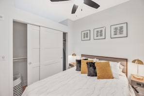 1 habitación, escritorio, tabla de planchar con plancha y wifi gratis