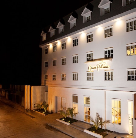 Front of property. Hotel Gran Palma Huancayo