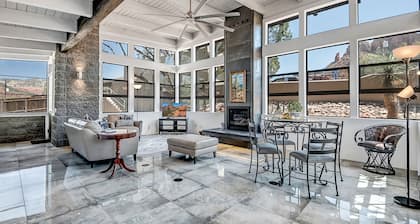 Contemporary Casita With Red Rock Views, Private Patio, Near Hiking Trails