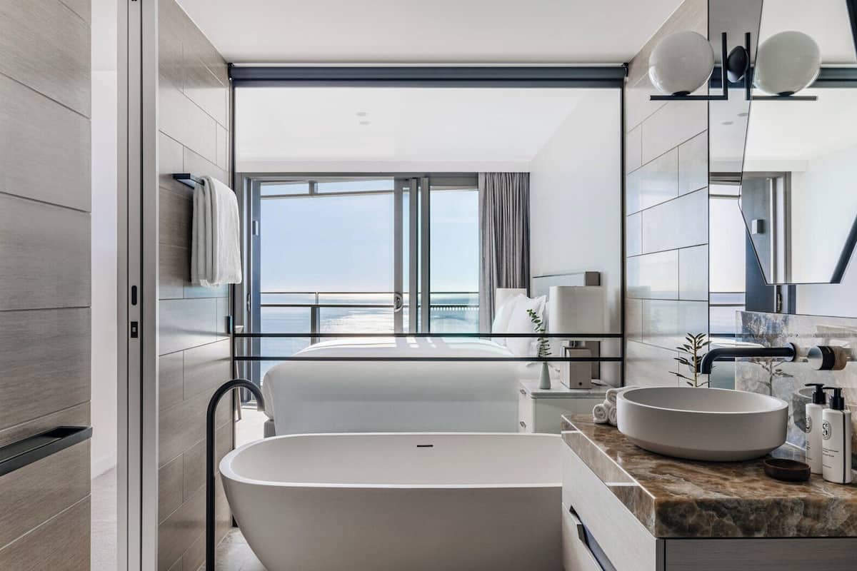 two bedroom skyline ocean king residence | bathroom | free toiletries, hair dryer, bathrobes, towels
