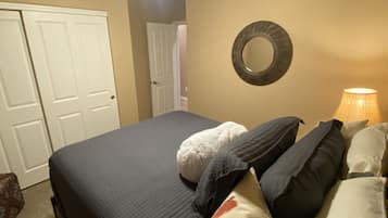 3 bedrooms, iron/ironing board, free WiFi, bed sheets