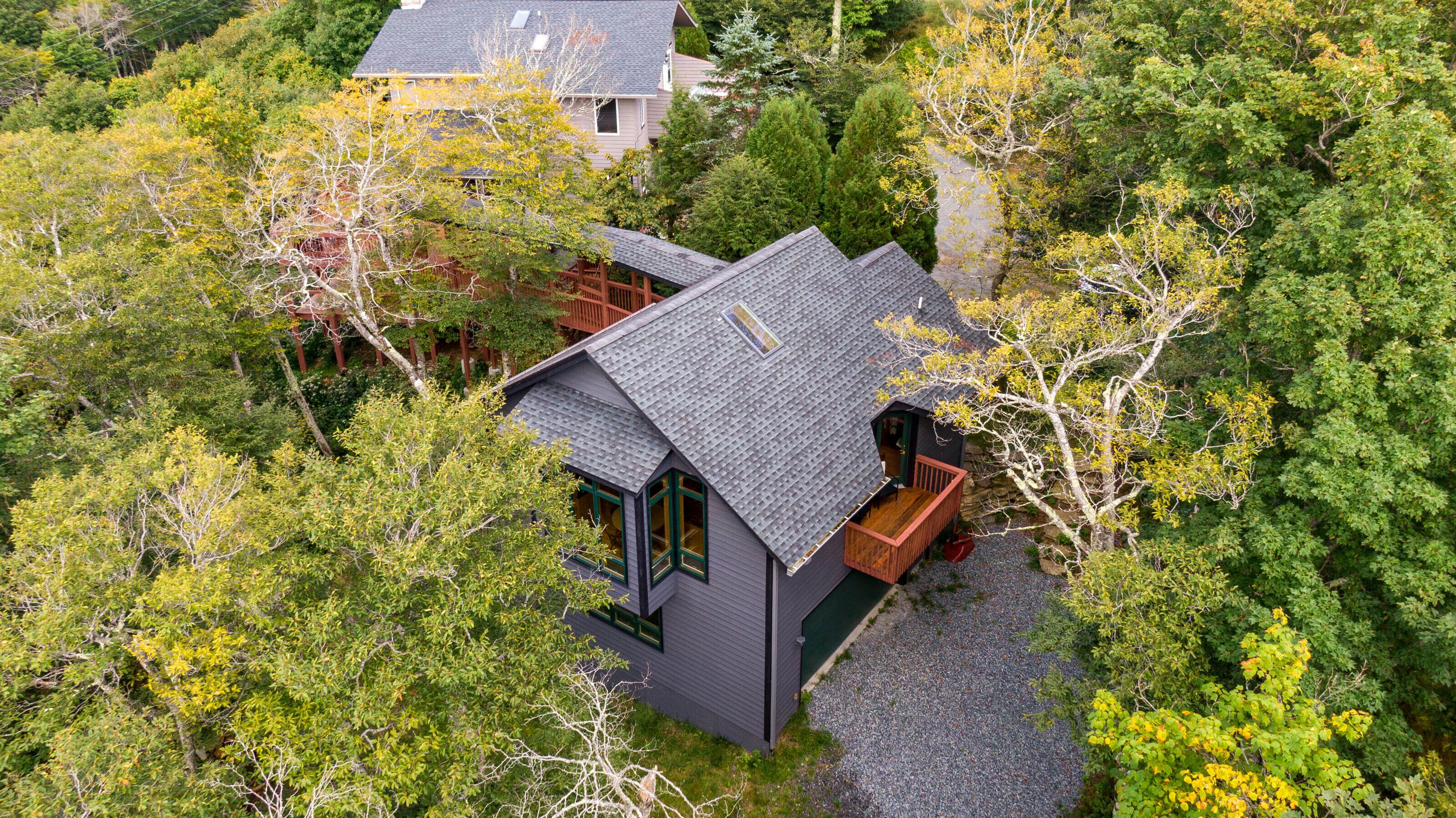 Chalet at The Summit of Beech - Incredible 50+ Views! Perfect Couples' Ski or Hiking/Biking Getaway!