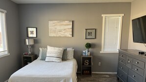 4 bedrooms, WiFi - Nice, & cool 4- bedroom home to enjoy a stay and relax in.  (Coachella)