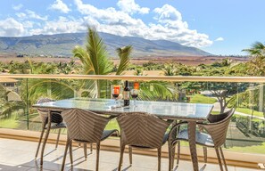 Outdoor dining - Maui Resort Rentals: Honua Kai Konea 408 -  Spacious 2BR/1BA, Gorgeous Partial Ocean and Lush West Maui Mountain Views! (Lahaina)