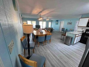 Interior - Holidays by the Beach A (Surfside Beach)