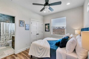 2 bedrooms, desk, iron/ironing board, travel cot